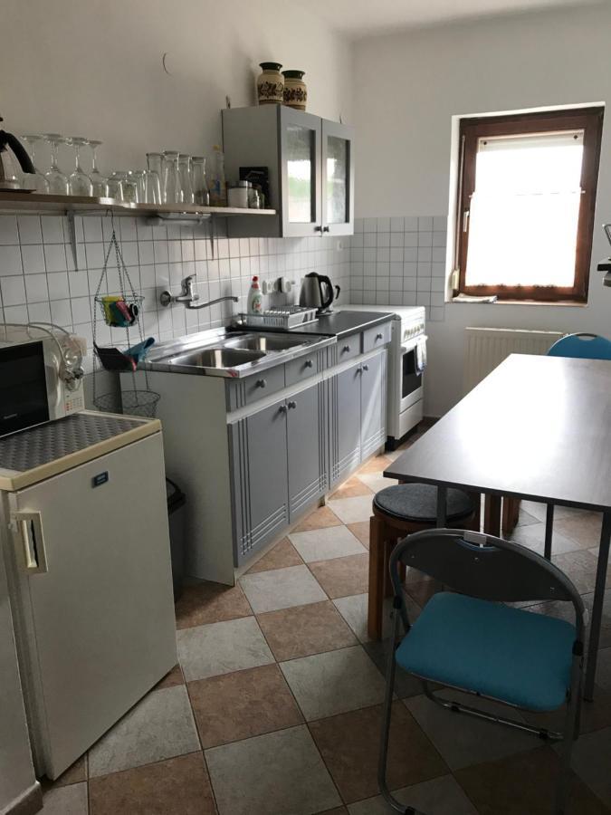 Márta Apartman Balatonalmadi Bagian luar foto