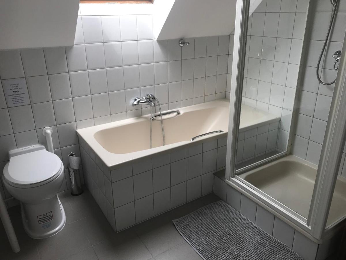 Márta Apartman Balatonalmadi Bagian luar foto