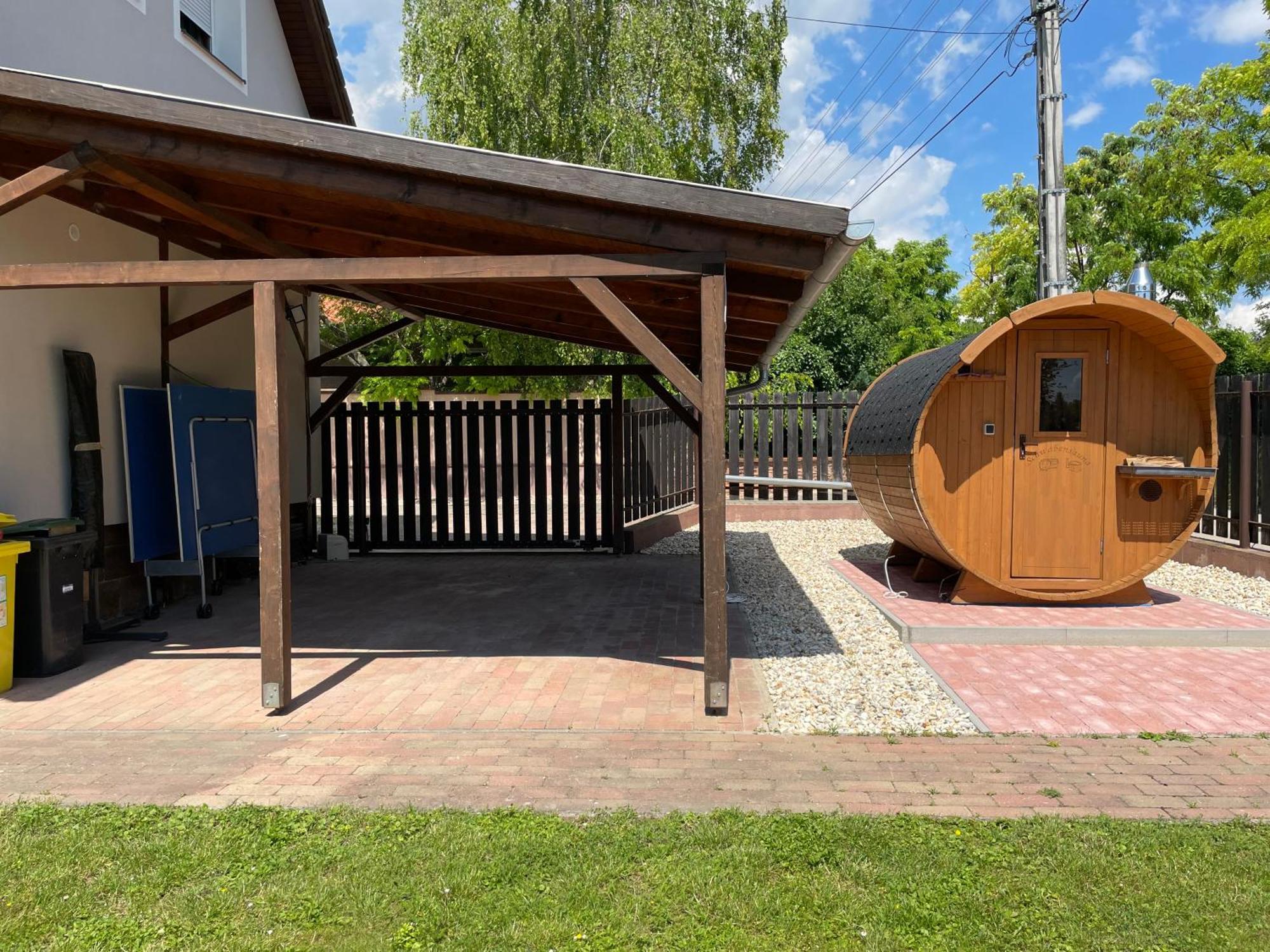 Márta Apartman Balatonalmadi Bagian luar foto
